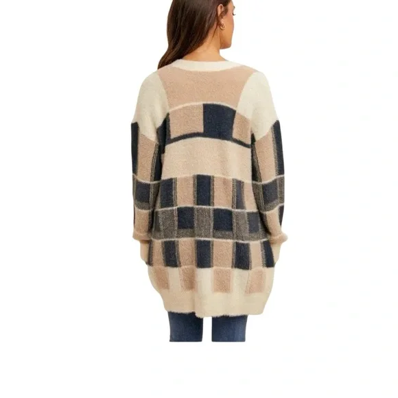 Hem & Thread Eyelash Cardigan Navy and tan plaid Checkered Motif Size Large - Picture 5 of 12